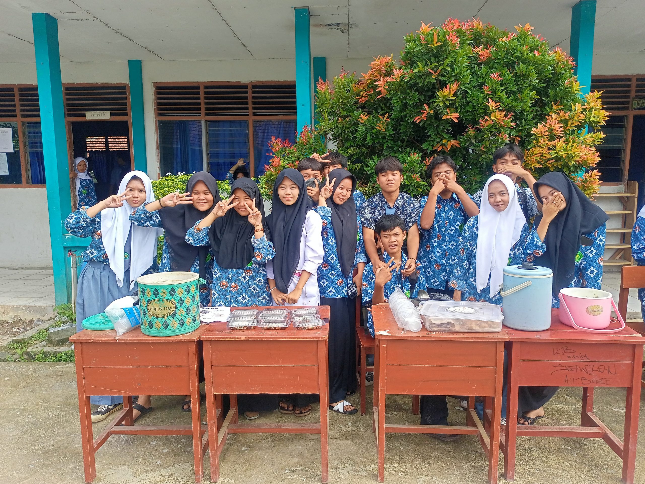 IMPLEMENTASI P 5 TEMA KEWIRAUSAHAAN MAS ASSALAMIYAH JAWILAN SERANG TAHUN AJARAN 2024-2025